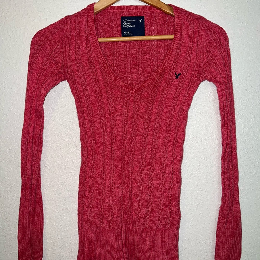 American Eagle Peach Red Sweater